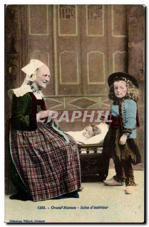 Folklore - Costumes - Grand Maman - Scenes d'Interieur - Bebe - enfants Bretagne - Enfants - CPA 