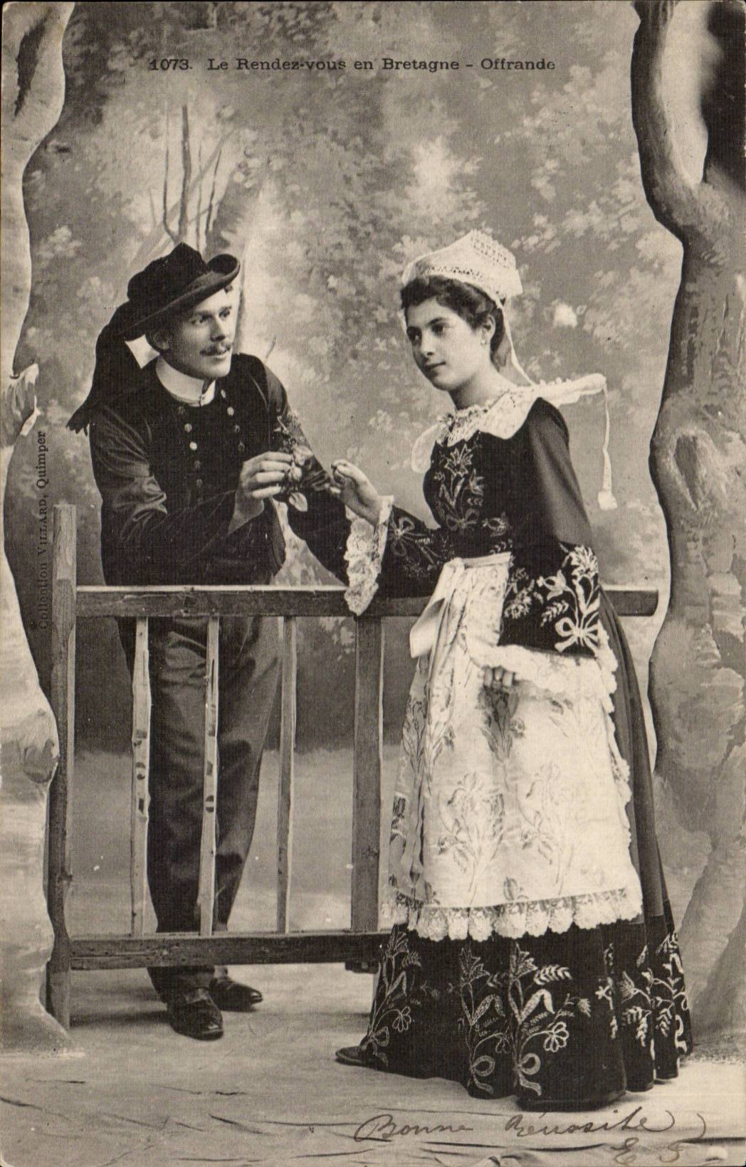 Folklore - Costumes - Le Rendez Vous en Bretagne - Offrande - CPA 