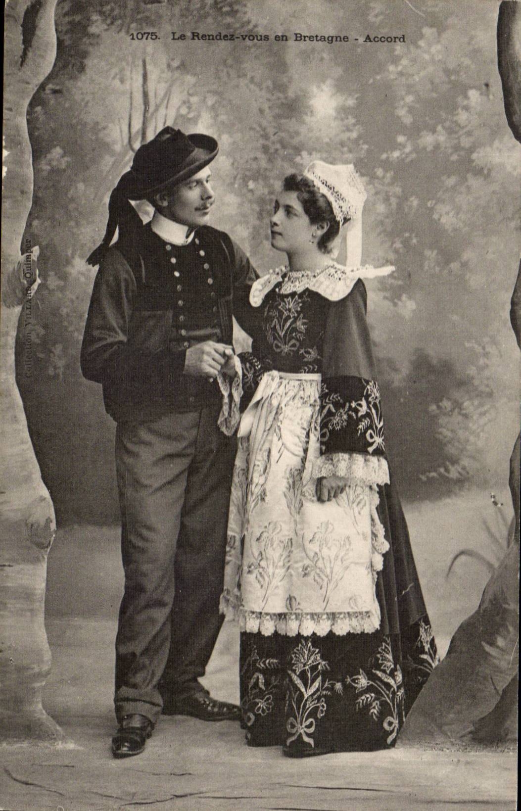 Folklore - Costumes - Le Rendez Vous en Bretagne - Accord - CPA 