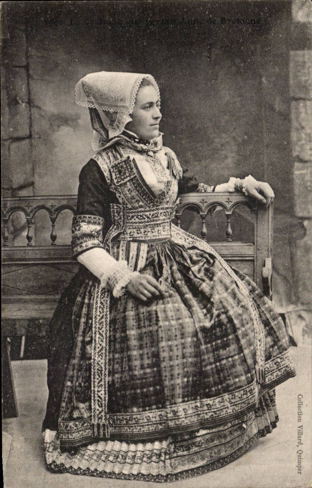Folklore - Costume - Anne de Bretagne - CPA 
