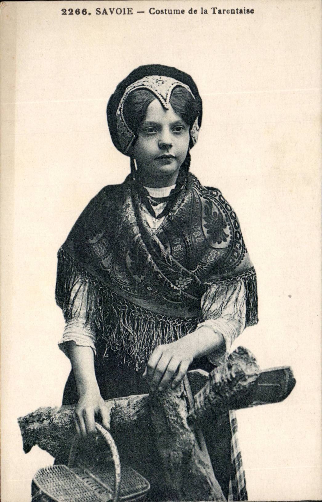 Folklore - Costume - Savoie - Costume de Tarentaise - CPA 