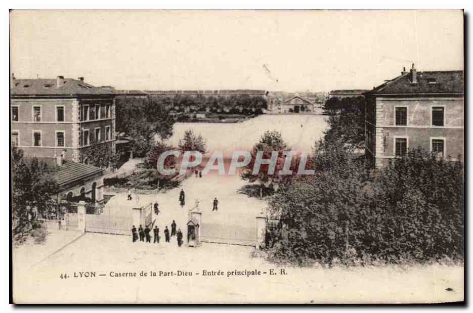 Lyon - Caserne de la Part Dieu - Entreee Principale CPA 