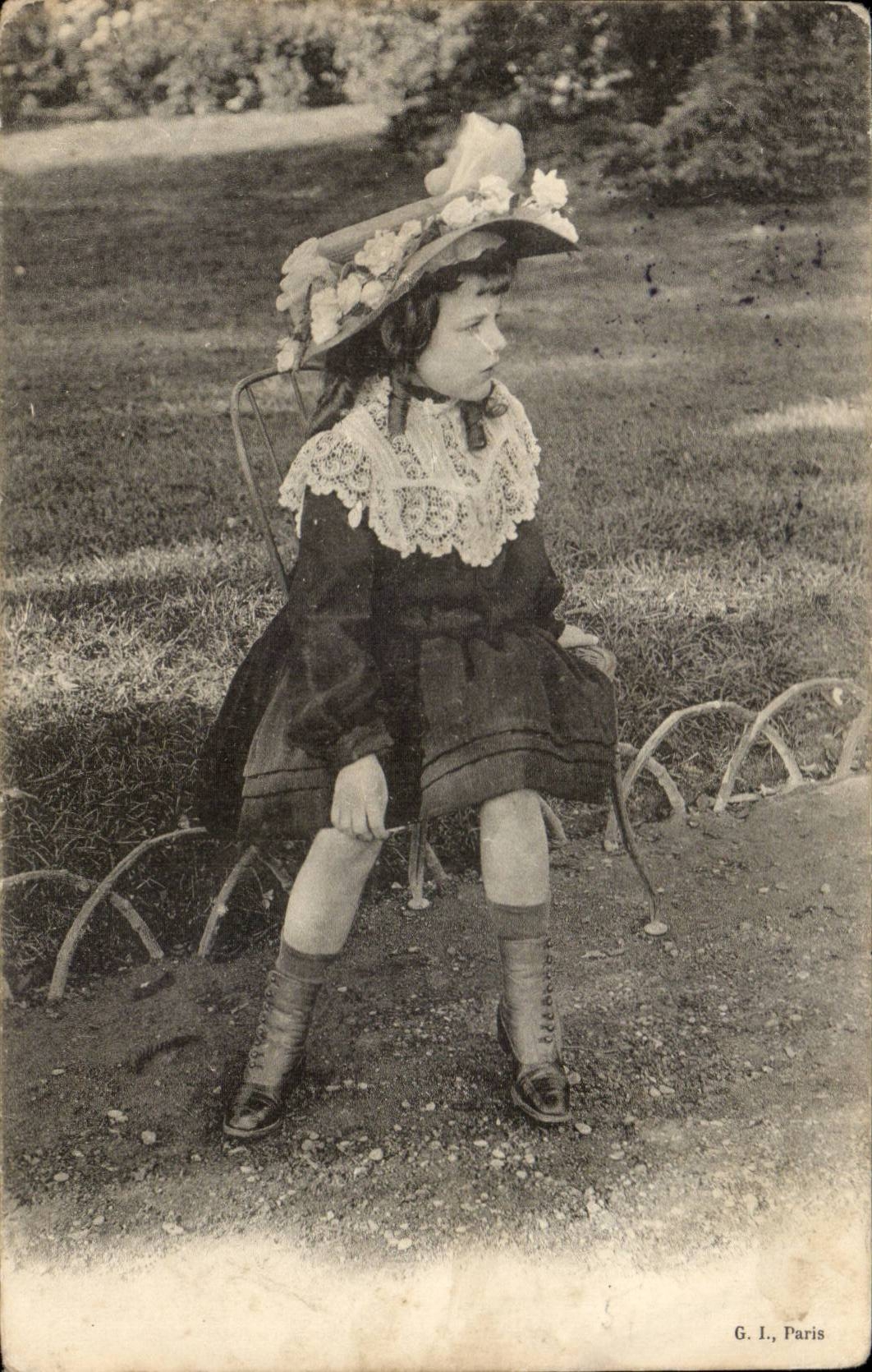 Fantaisie - Enfant Adorable Child with curly hair - CPA 