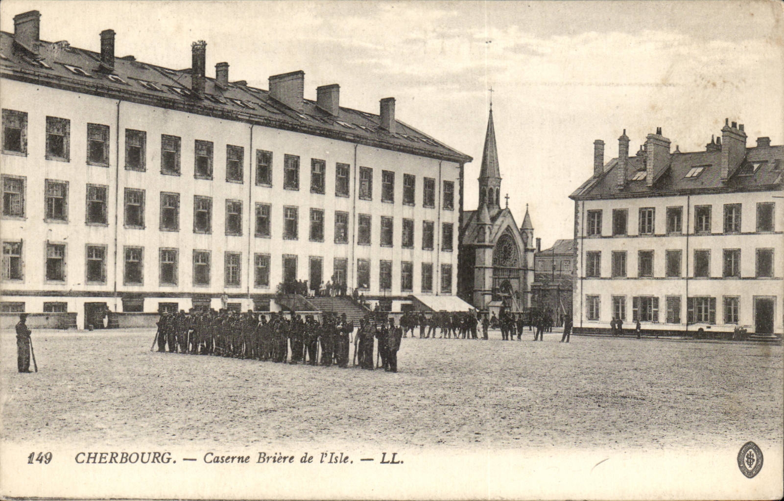 Cherbourg - Caserne Briere de l'Isle - CPA 