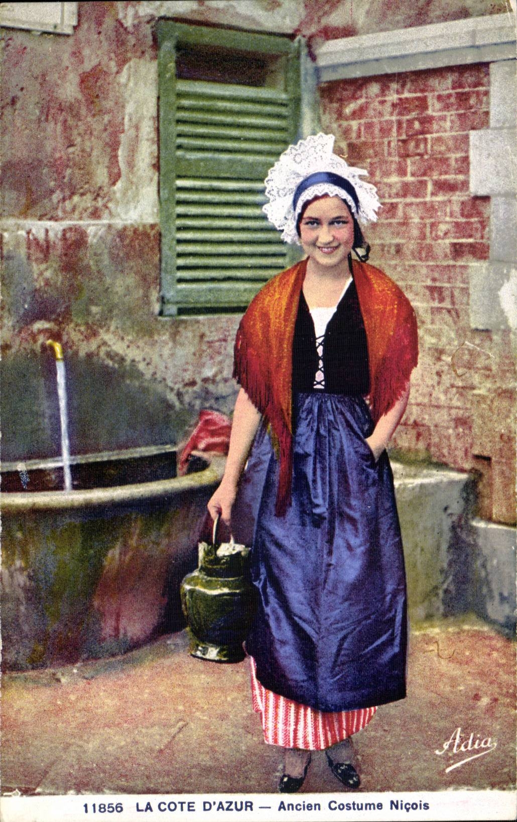 Folklore - Costumes - Ancien Costume Nicois CPA 