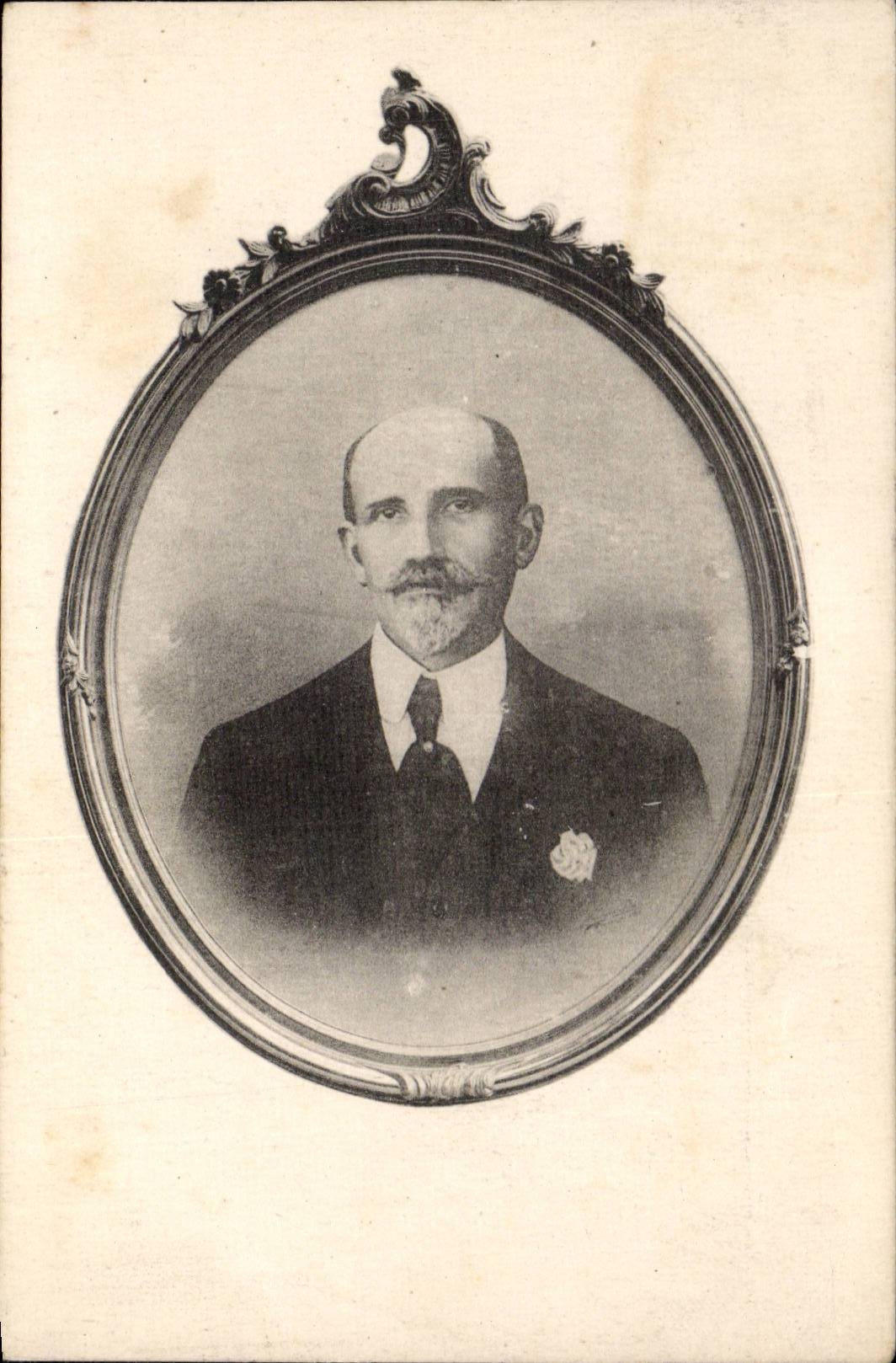 Fantaisie - Homme - Man in ornamental frame - CPA 