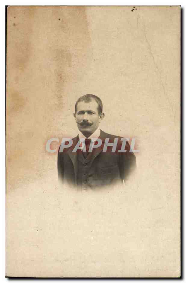 CARTE PHOTO Homme a moustache (costume folklore)