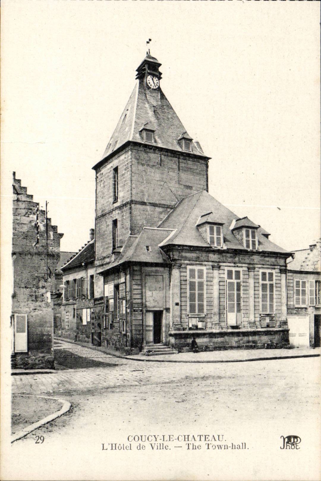 Coucy le Chateau - Hotel de Ville - CPA 