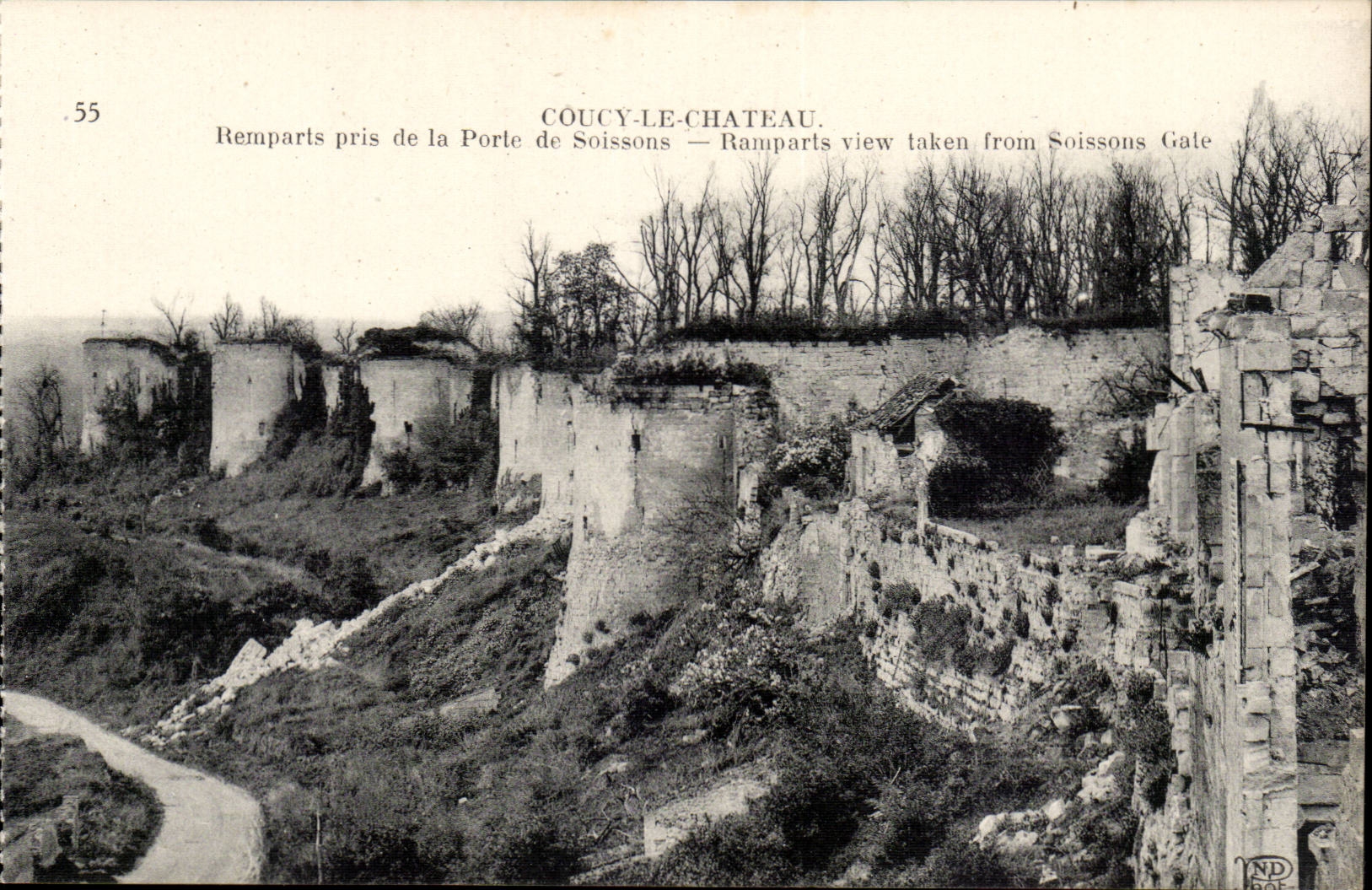 Couchy le Chateau - Remparts pris de la Porte de Soissons - CPA 