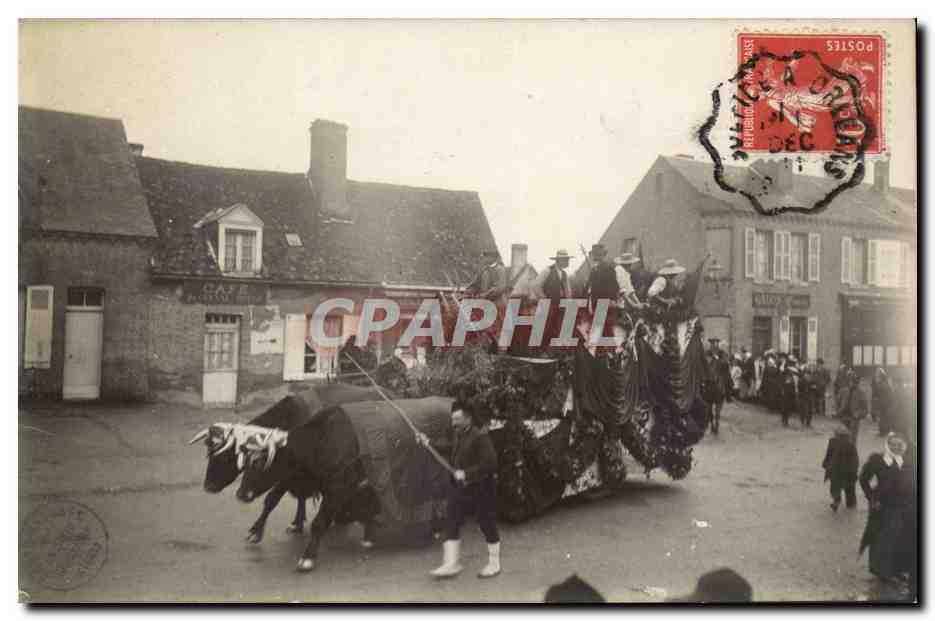 CARTE PHOTO La Bondonniere Taureaux - Animaux - Char - Fete - Defile CPA 