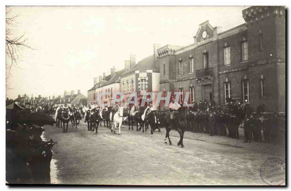 CARTE PHOTO La Bondonniere Chevaux - Animaux - Char - Fete - Defile CPA 