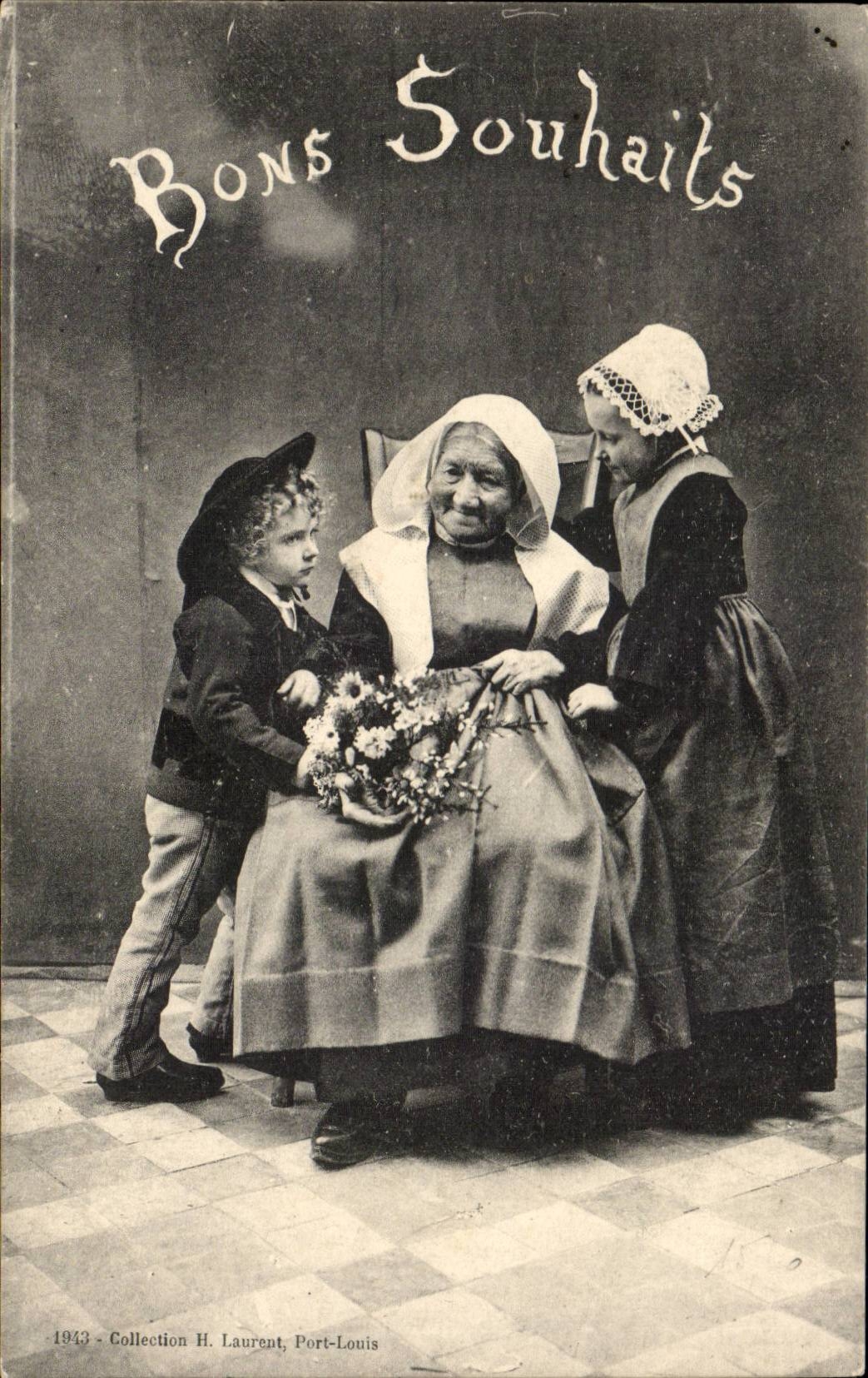 Fantaisie - Folklore - Costumes - Famille Bretonne - Bons Souhaits - CPA 