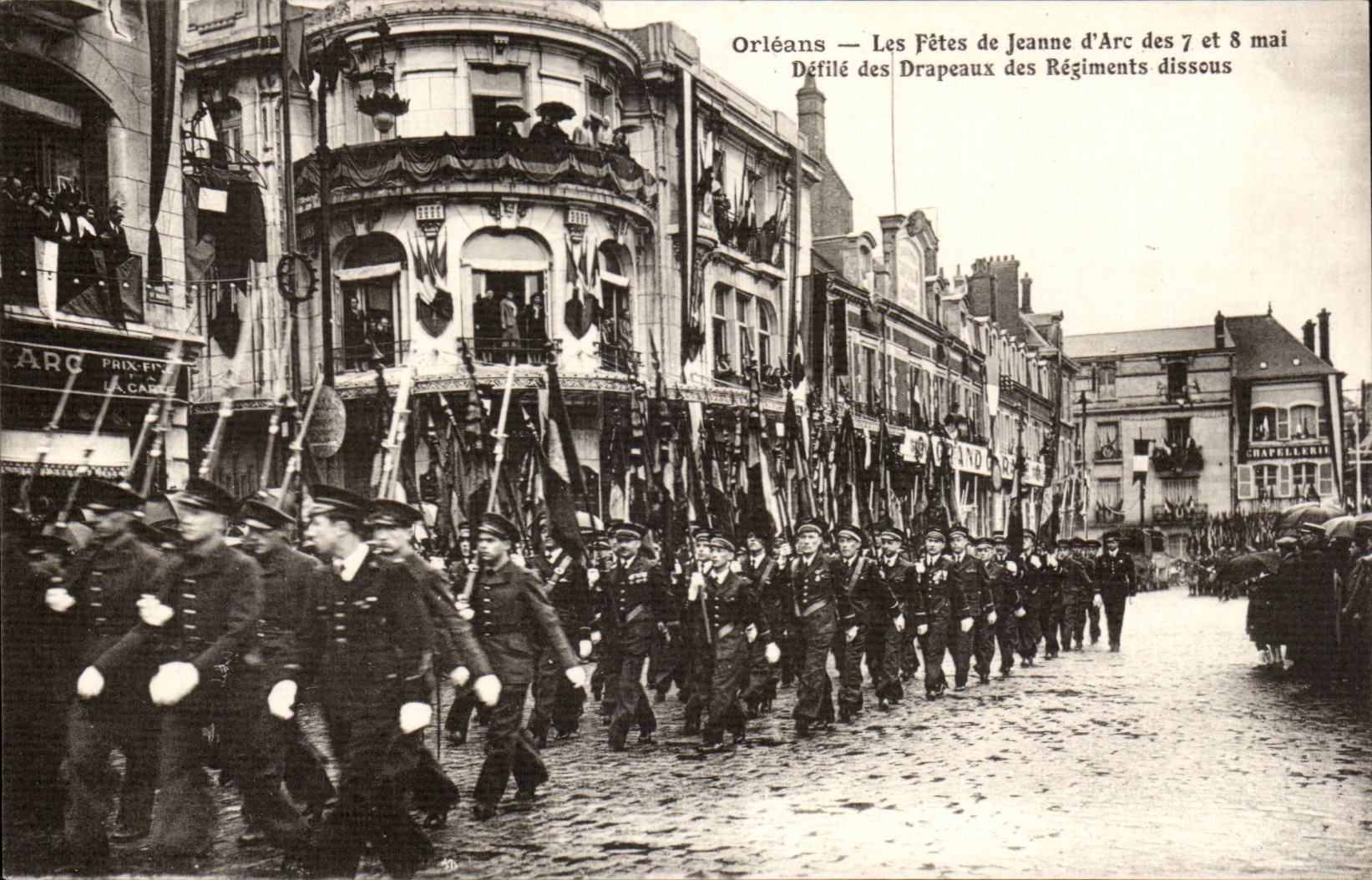Orleans - Les Fetes de Jeanne d'Arc - Defile des Drapeau des Regiment dissous - CPA 