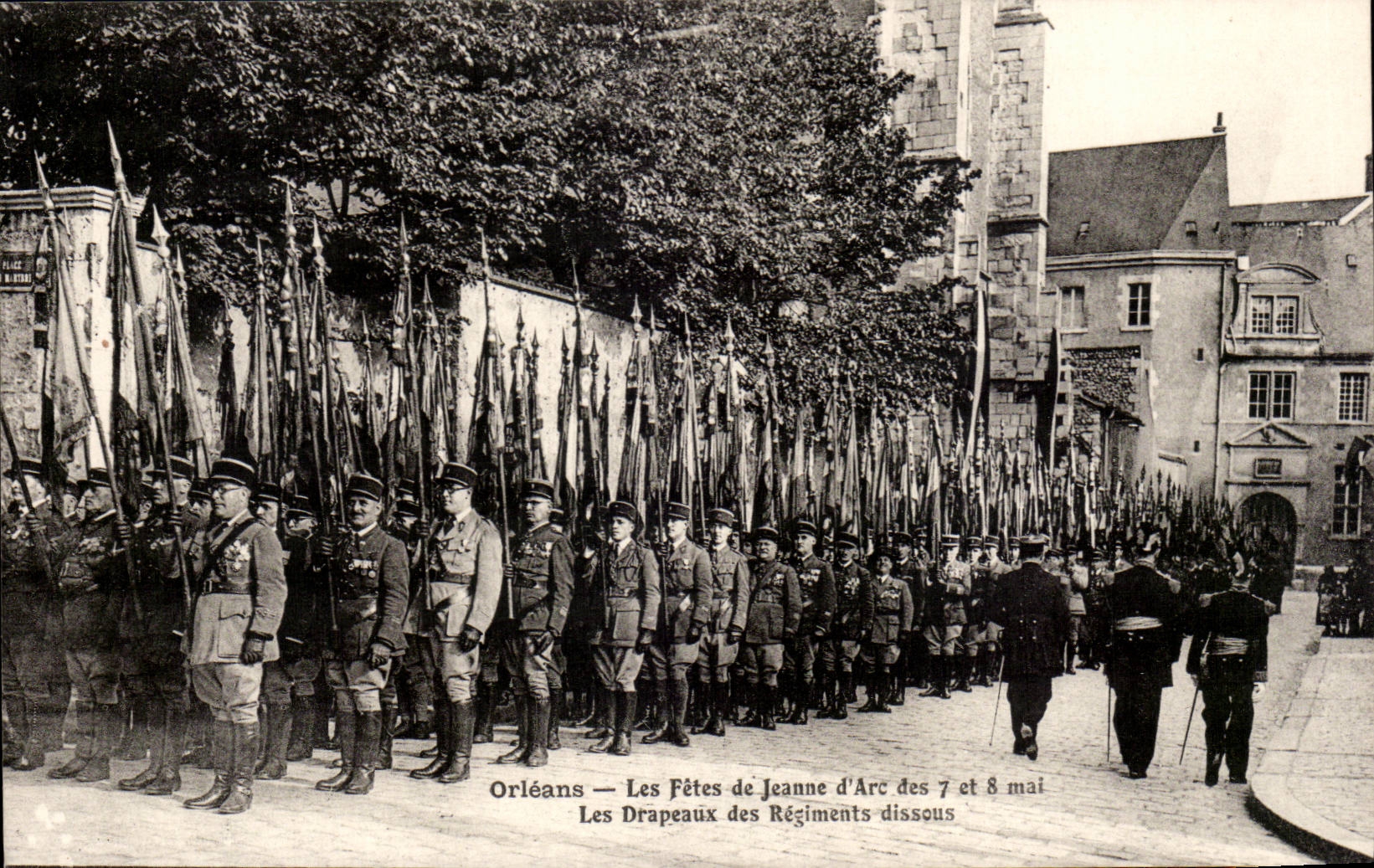 Orleans - Les Fetes de Jeanne d'Arc - Les Drapeaux de Regiment dissous - CPA 