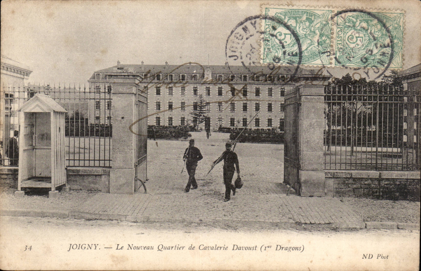 Joigny - Le Nouveau Quartier de Cavalerie Davoust CPA 