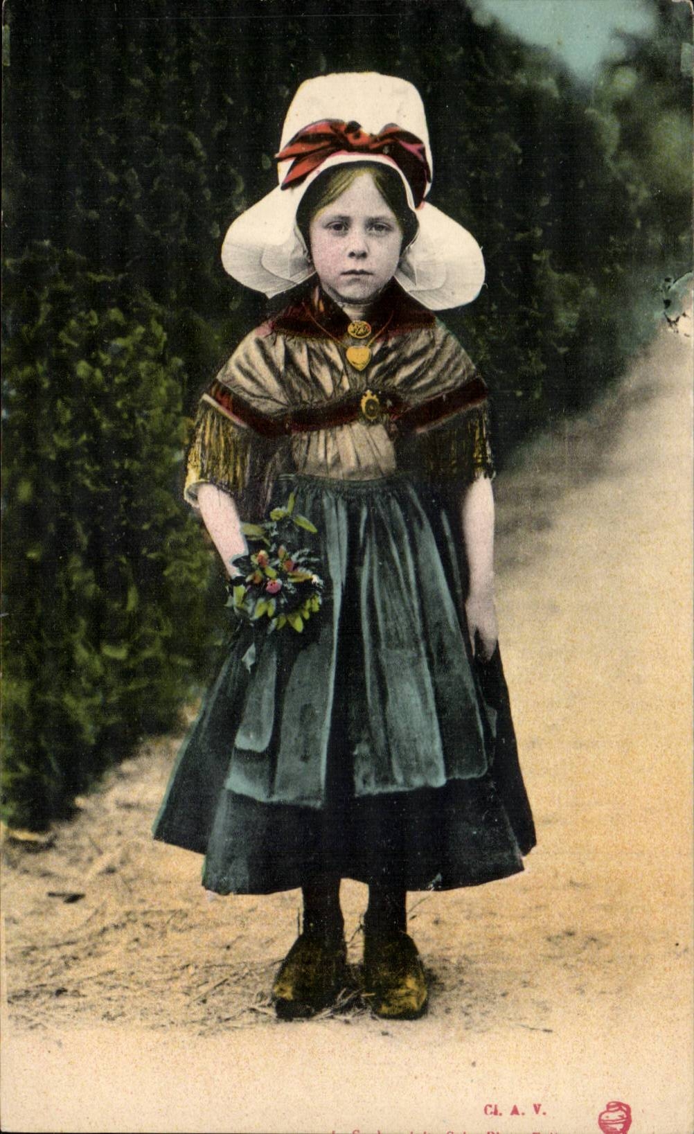 Enfant - Fantaisie - Folklore - Costumes - CPA 