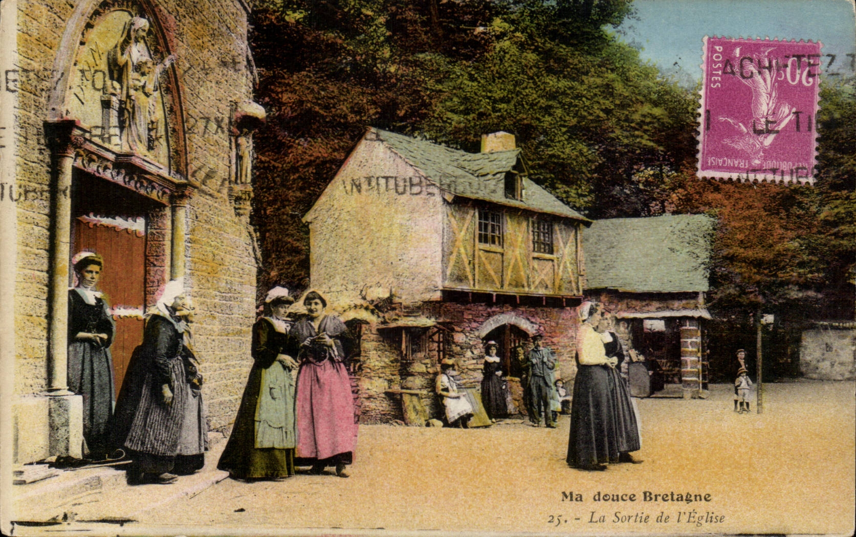 Folklore - Costumes - Ma Douce Bretagne - La Sortie de l'Eglise - CPA 