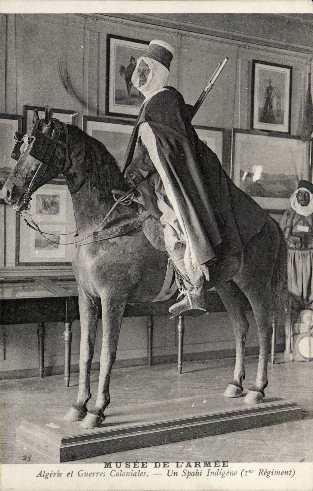 Musée de l'Armée — Un Spahi Indigène (1er Régiment) — Algérie et Guerres Coloniales