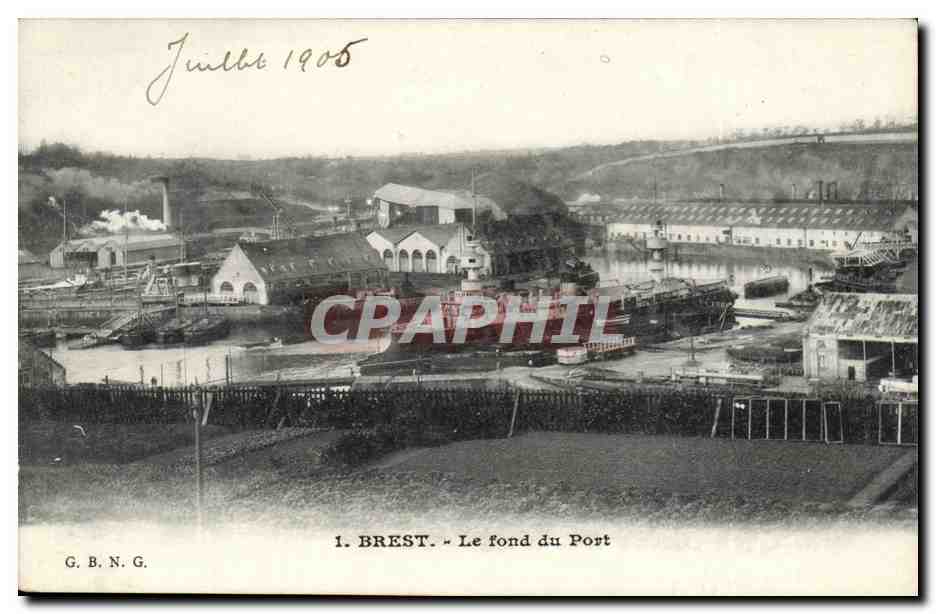 Brest - Le fond du Port CPA 