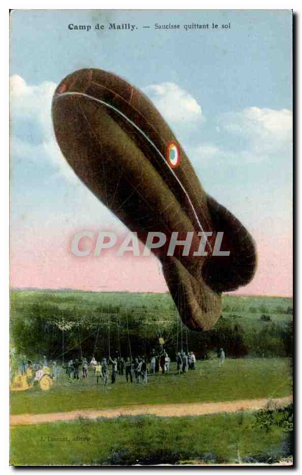 Mailly le Camp - Saussice quittant le sol - dirigeable zeppelin - CPA 