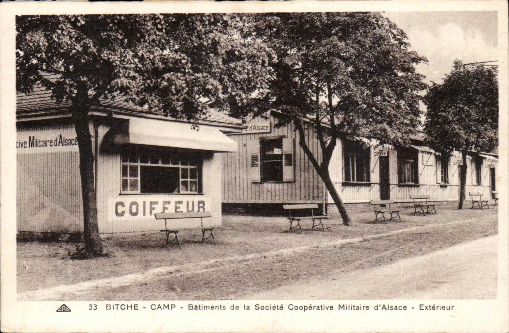 Bitche - Camp - batiments de la Societe Cooperative Militaire d'Alsace Coiffeur - CPA 
