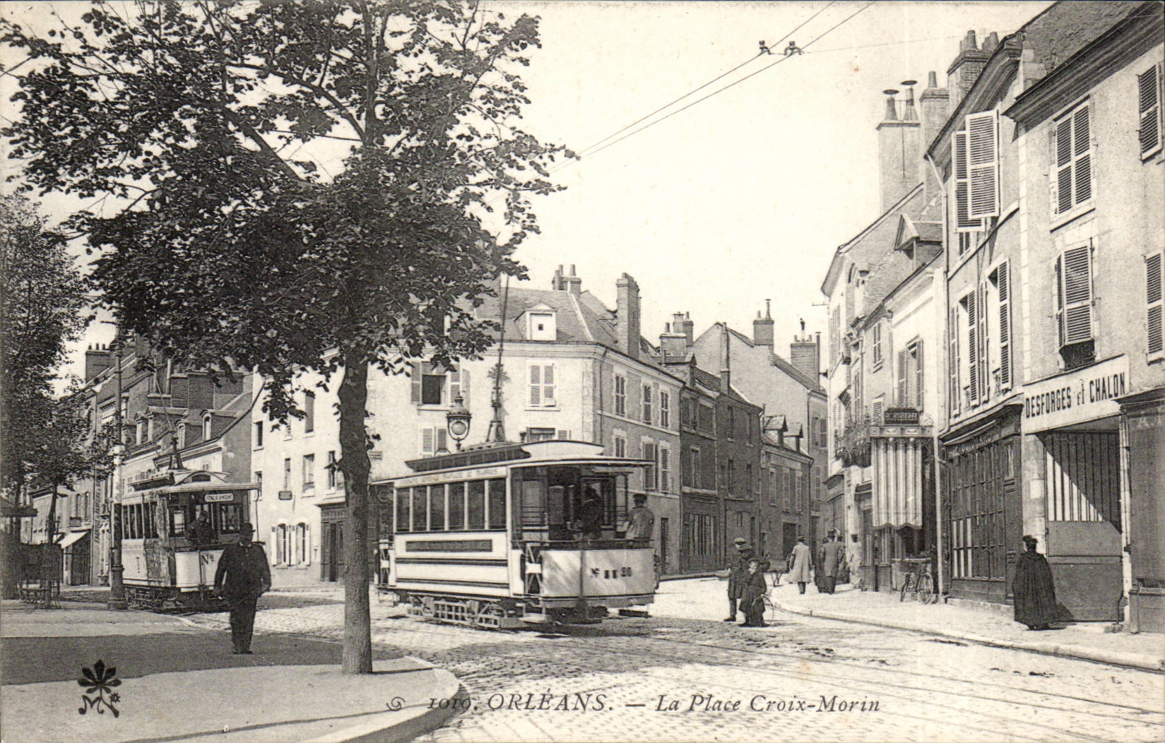 Orleans - la Place Croix Marin - tramway - CPA 