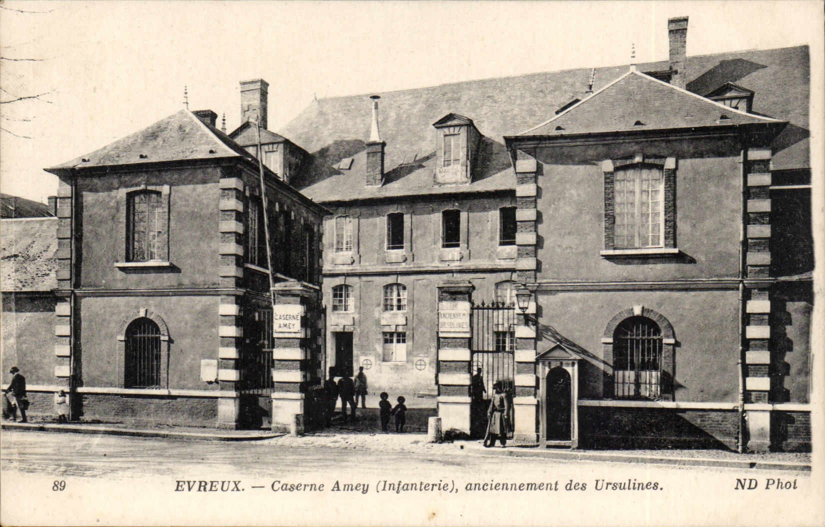 Evreux - Caserne Amey - anciennement des Ursulines - CPA 