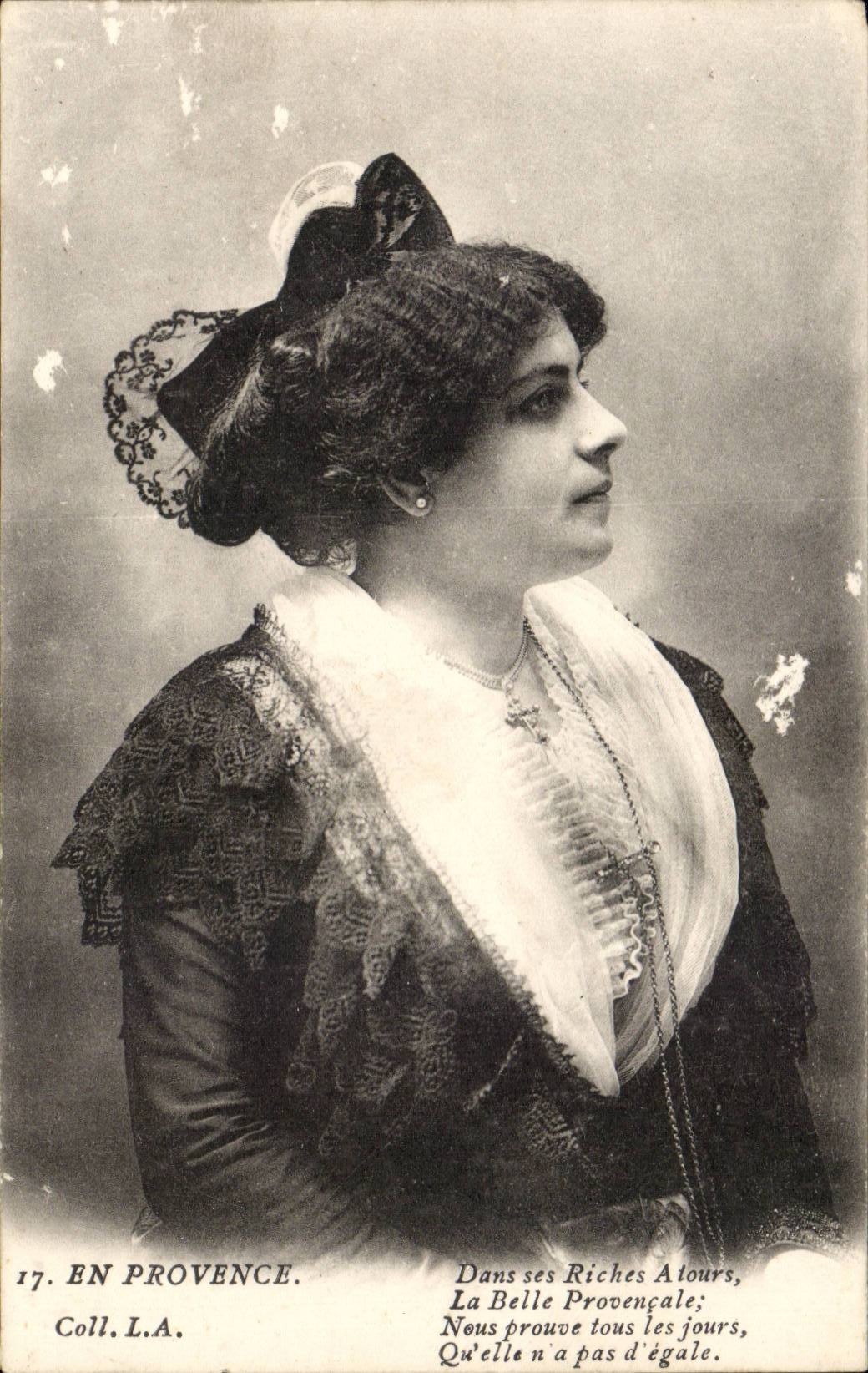 En Provence - Fantaisie - Femme - CPA 