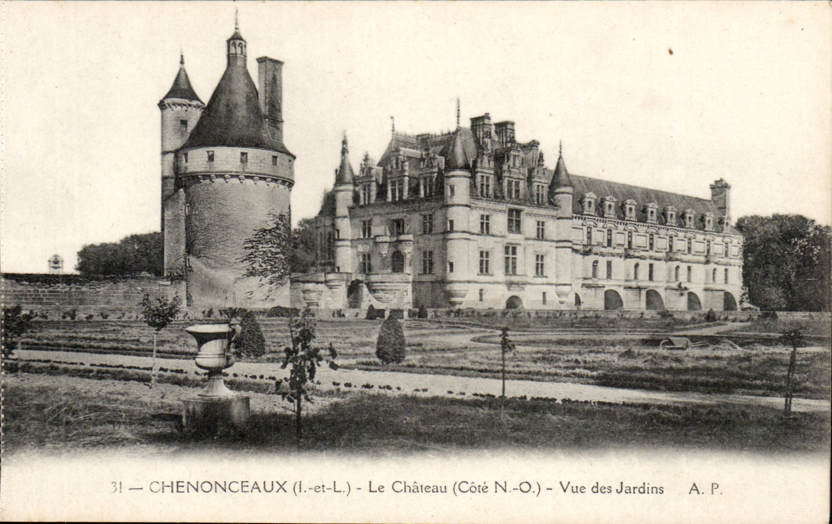 Chenonceaux - Le Chateau - Vue des Jardins - CPA 