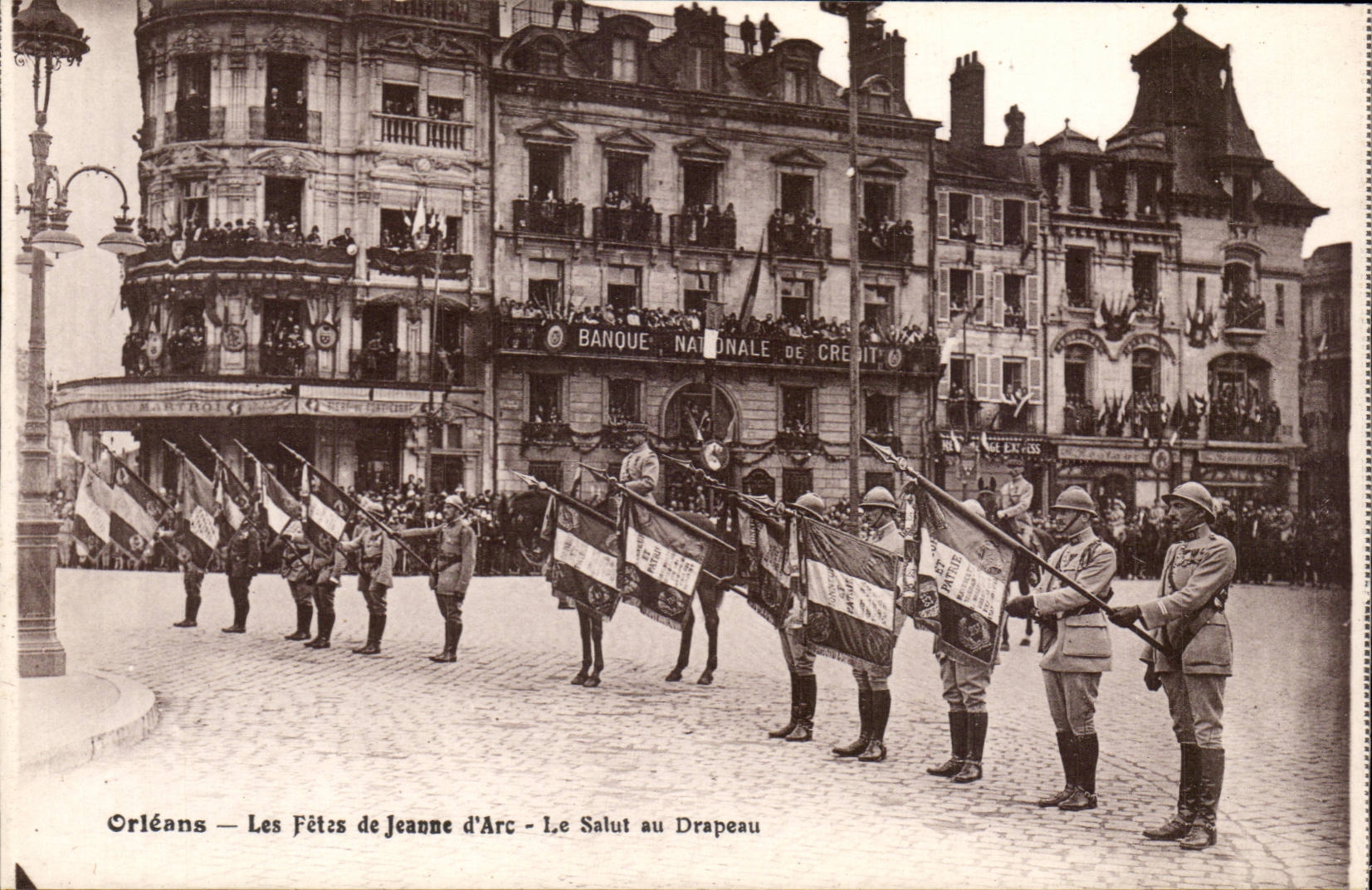Orleans - La Fete de Jeanne d'Arc -Le saint au Drapeau - CPA 