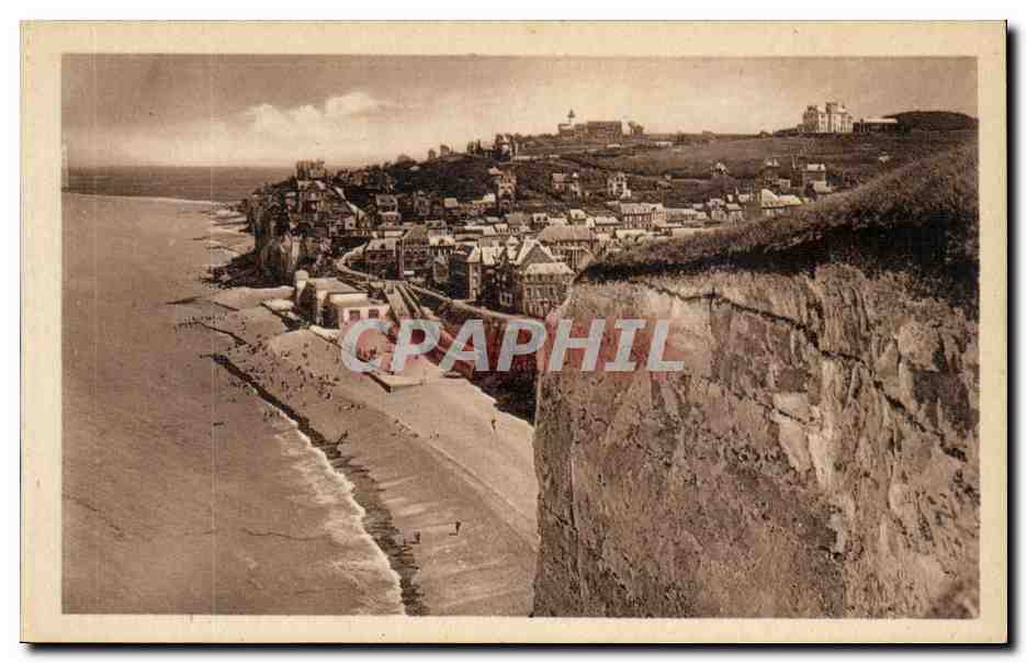 Ault - La Plage - Vue des Falaises - CPA 