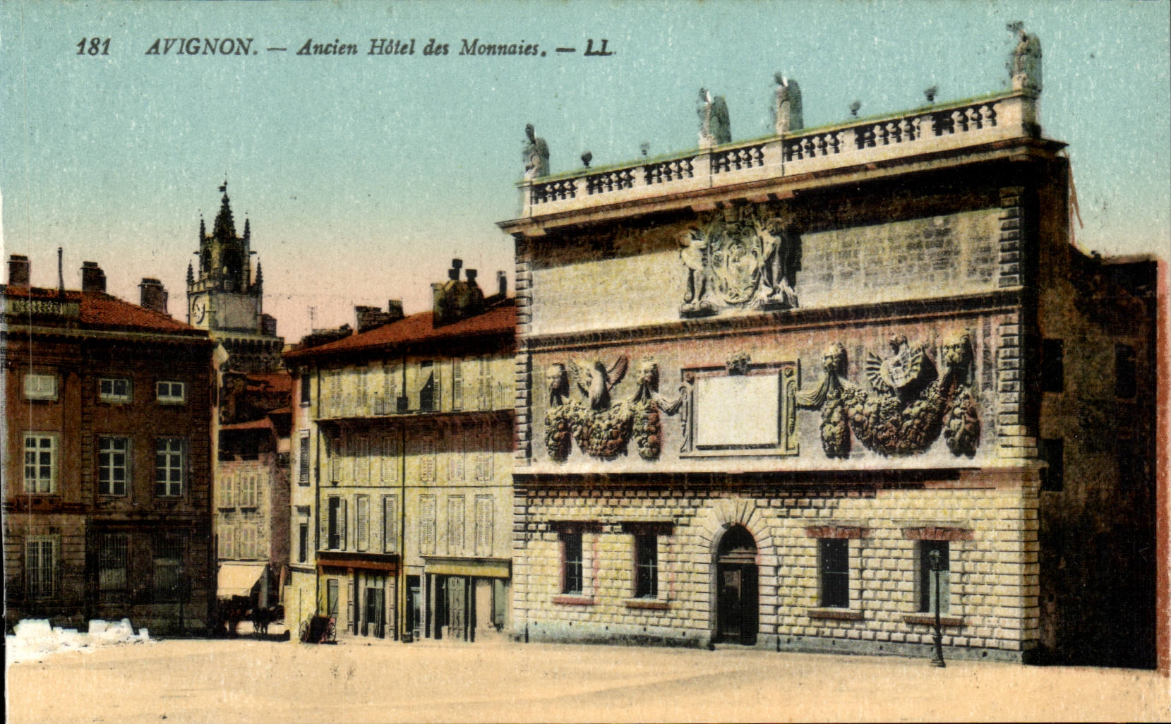 Avignon - Ancien Hotel des monnaies - CPA 