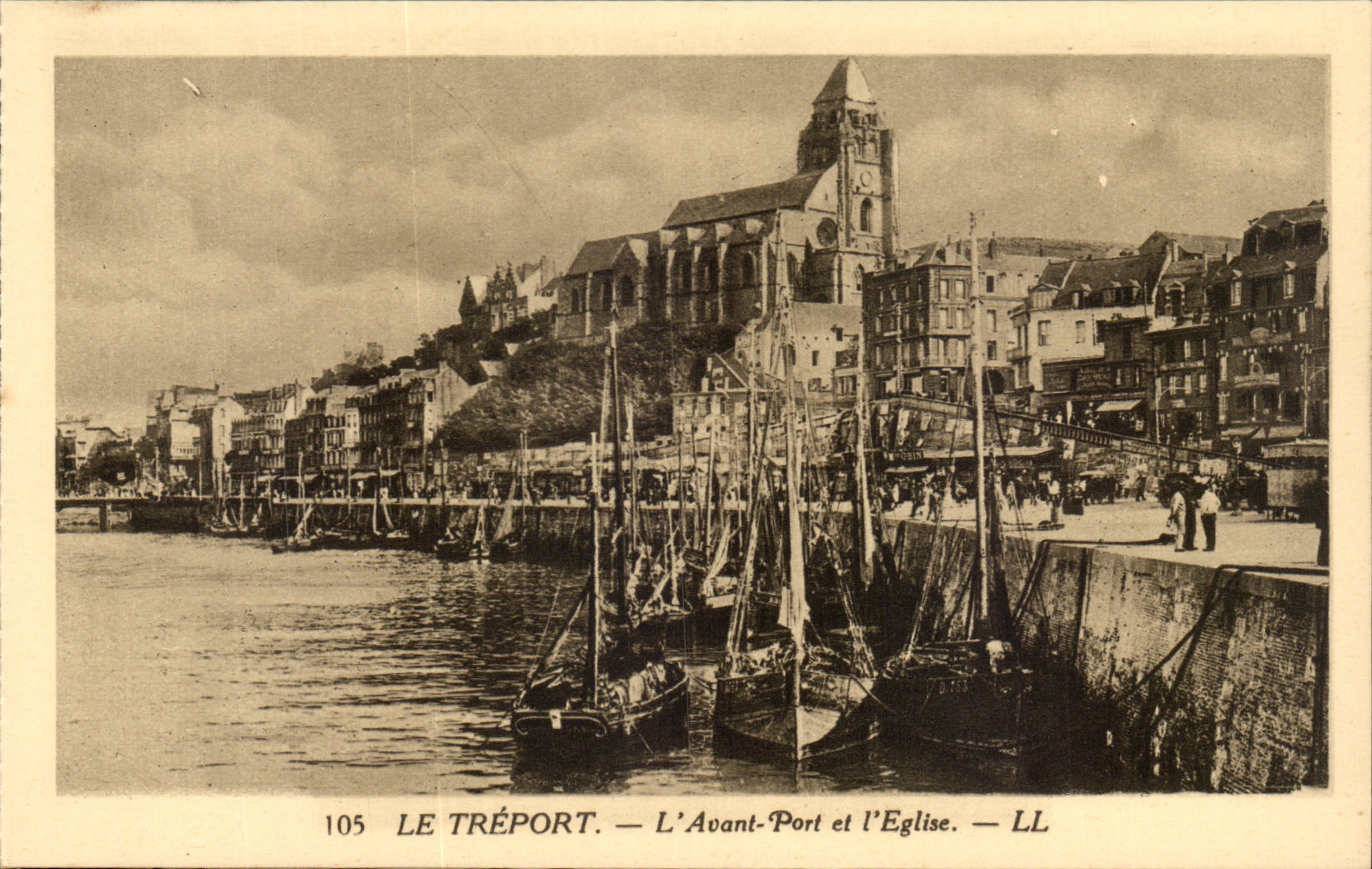 Le Treport - L'Avant Port et L'Eglise - CPA 
