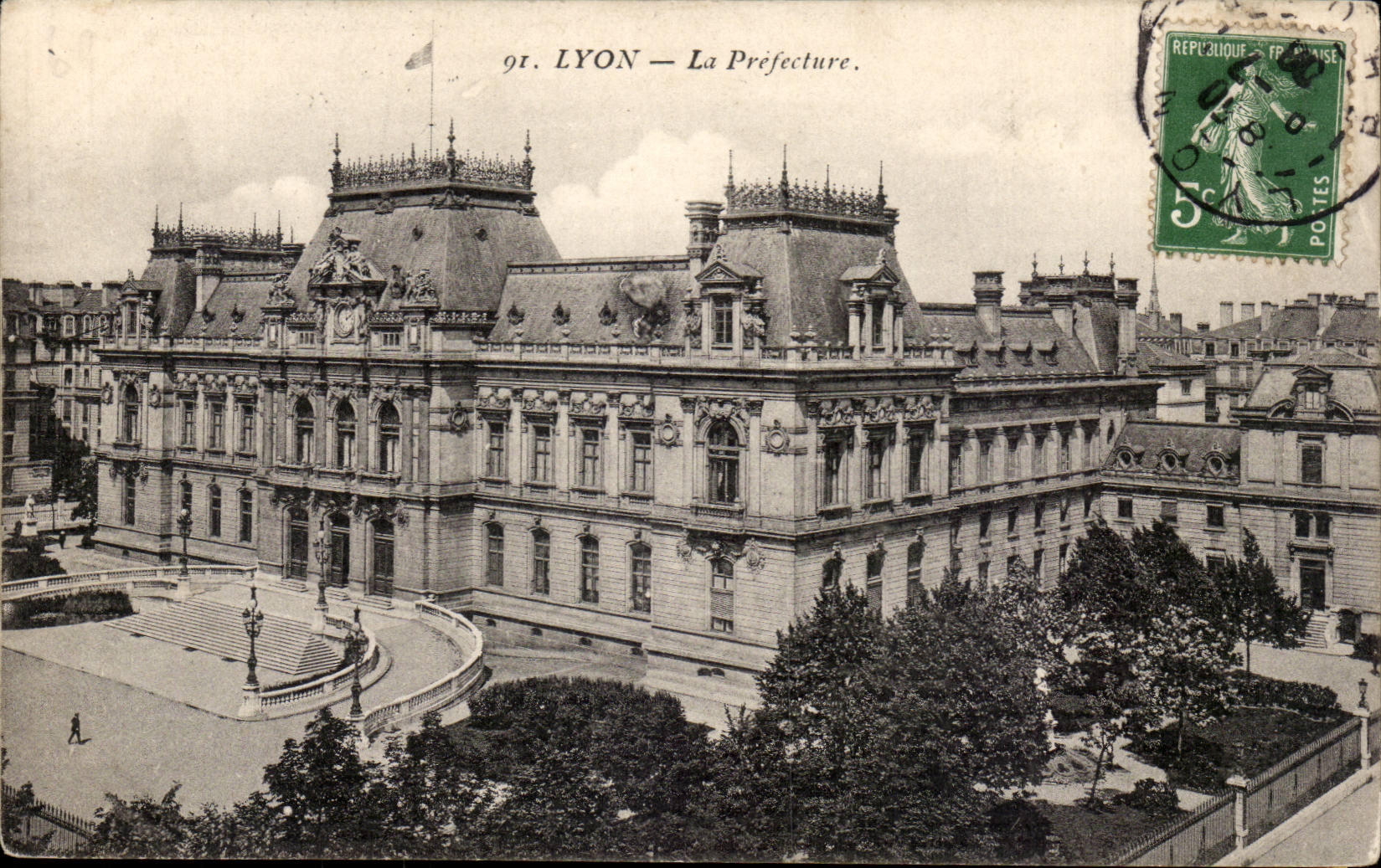 Lyon - La Prefecture - CPA 