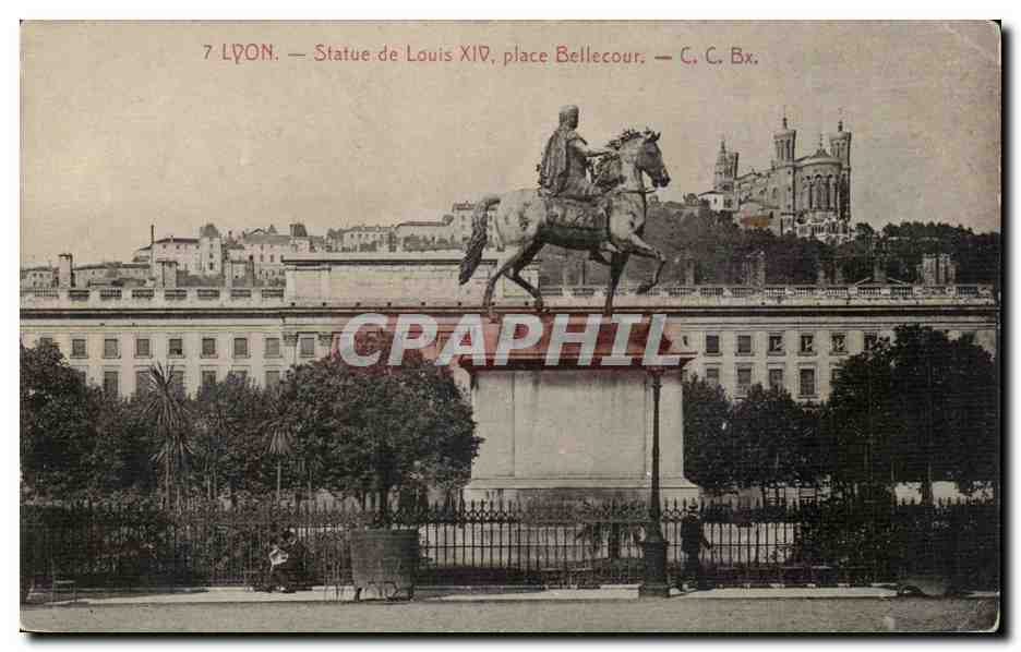 Lyon - Statue de Louis XIV - Place Bellecour - CPA 