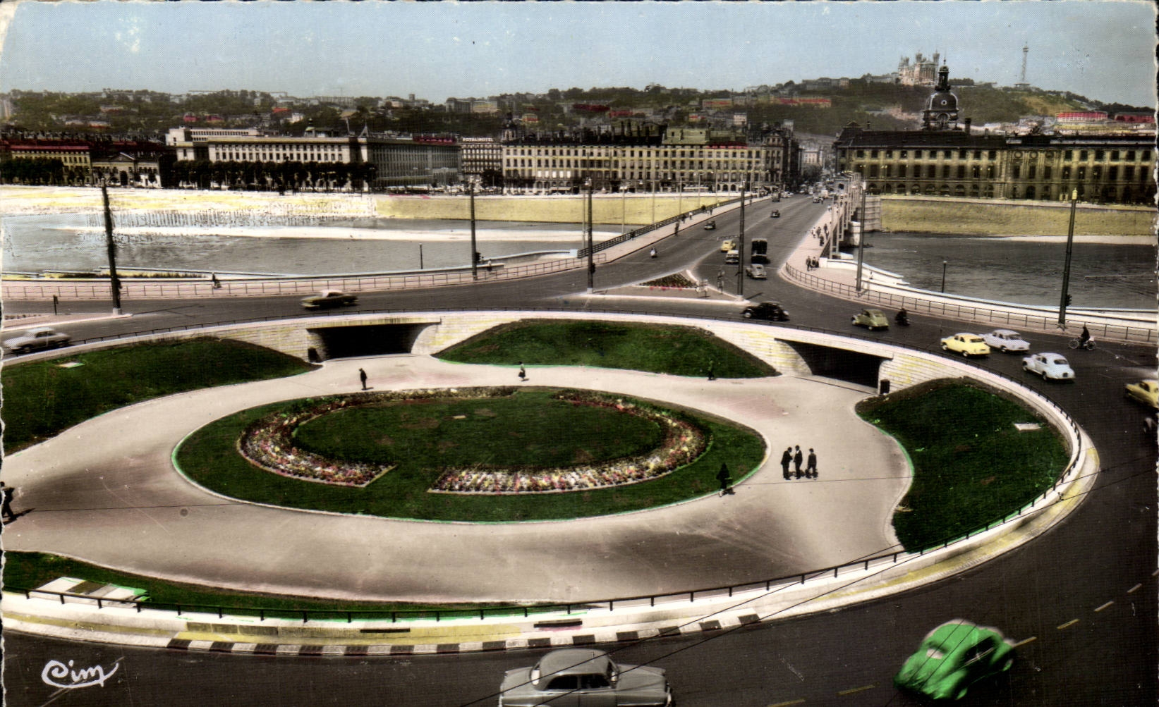Lyon - Pont de la Guillotiere - Rue de la Barre - L'Hopital de l'Hotel Dieu - CPA 