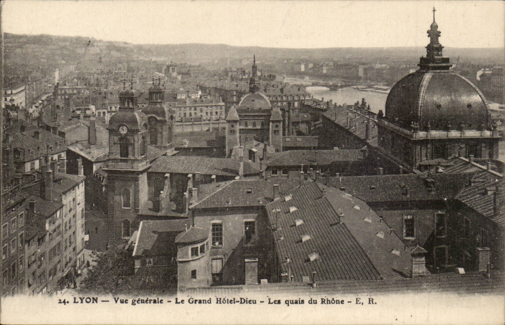 Lyon - Vue Generale - Le Grand Hotel Dieu - Les Quais du Rhone CPA 