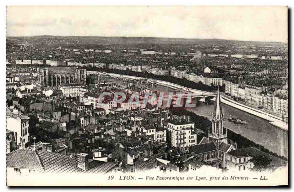 Lyon - Vue Panoramique sur Lyon prise des Minimes - CPA 