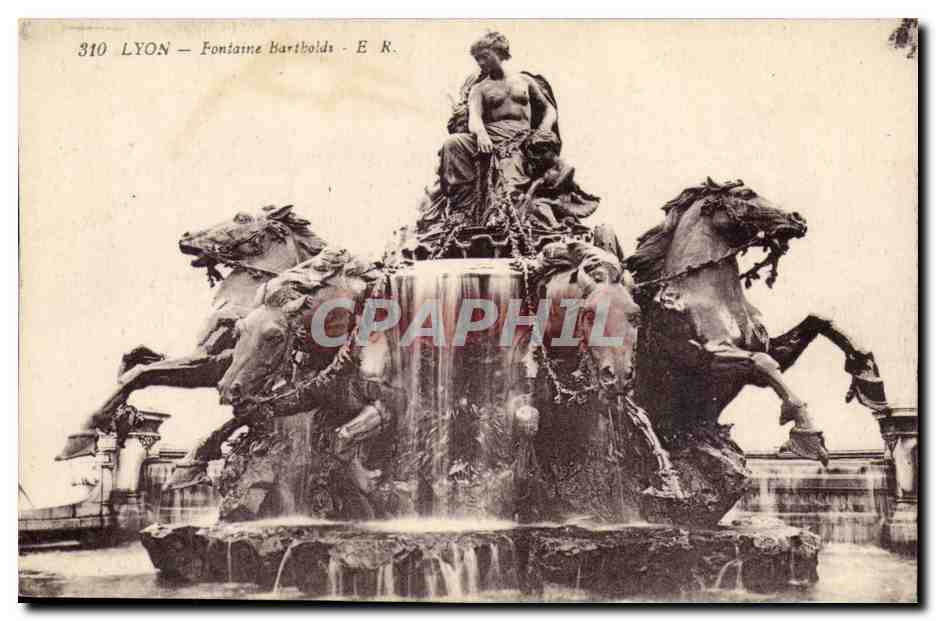 Lyon - Fontaine Bartholdi - CPA 