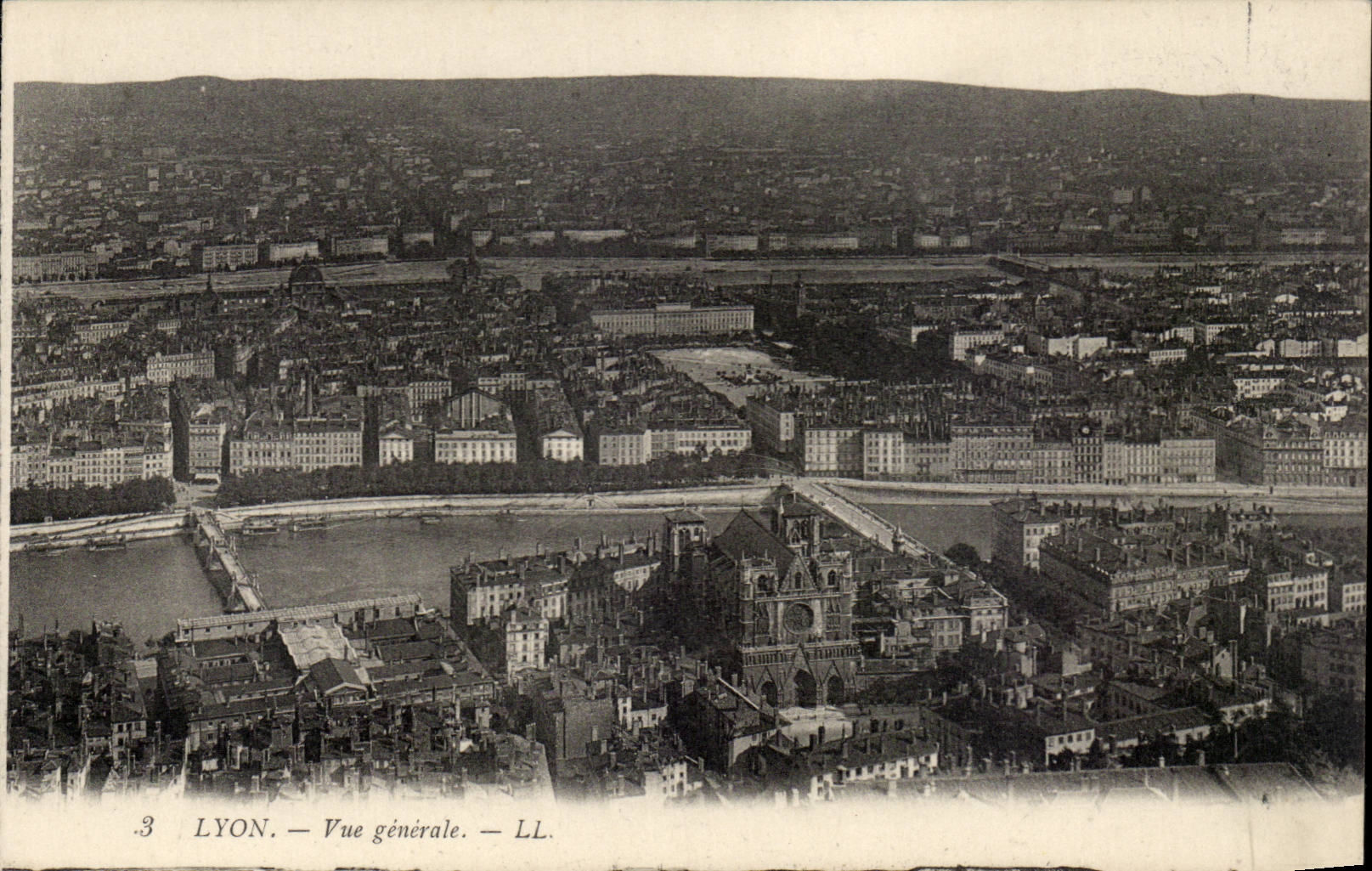 Lyon - Vue Generale - CPA 