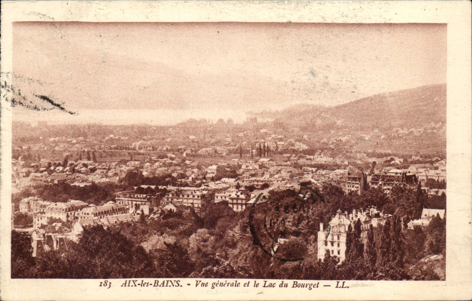 Aix les Bains - Vue Generale et le Lac du Bourget CPA 
