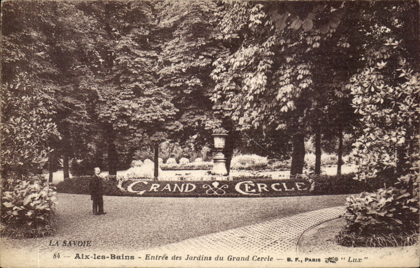 CPA Aix les Bains Entree des jardins du Grand Cercle