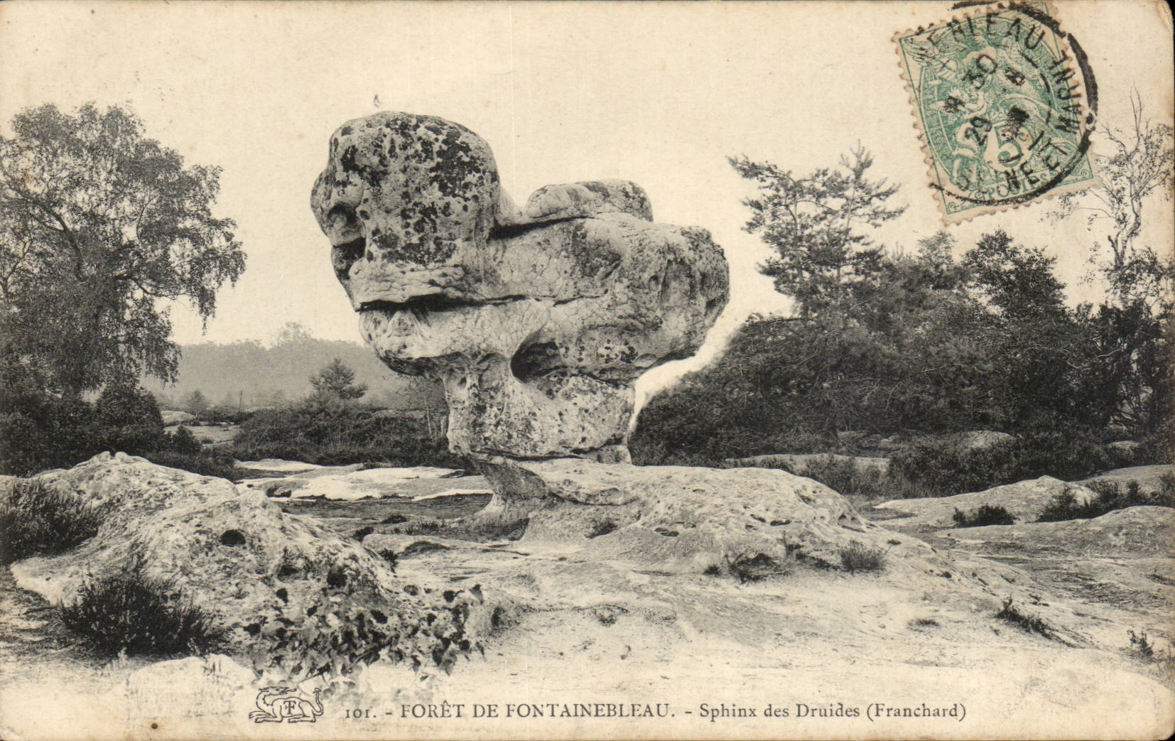CPA Menhir Dolmen Foret de Fontainebleau Sphinx des druides (Franchard)