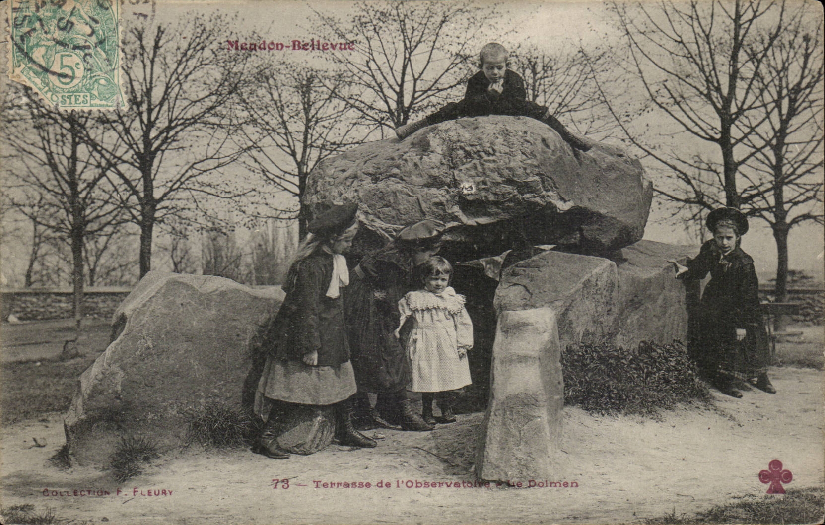 CPA Menhir Dolmen Meudon Bellevue Terrasse de l'observatoire (enfants)