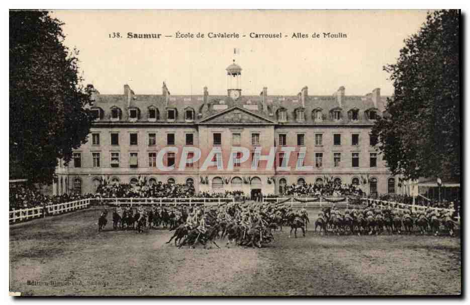 Saumur CPA Ecole de cavalerie Carrousel Allees de Moulin (cheval hippisme)