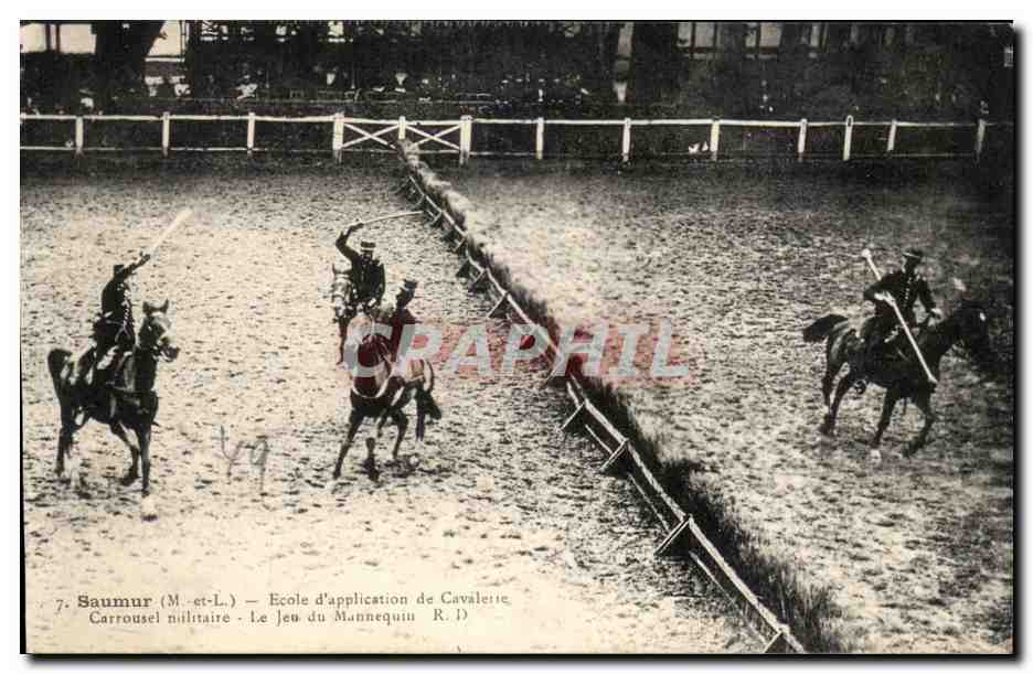 Saumur CPA Ecole d'application de cavalerie Carrousel militaire Le jeu du mannequin (cheval hippisme)