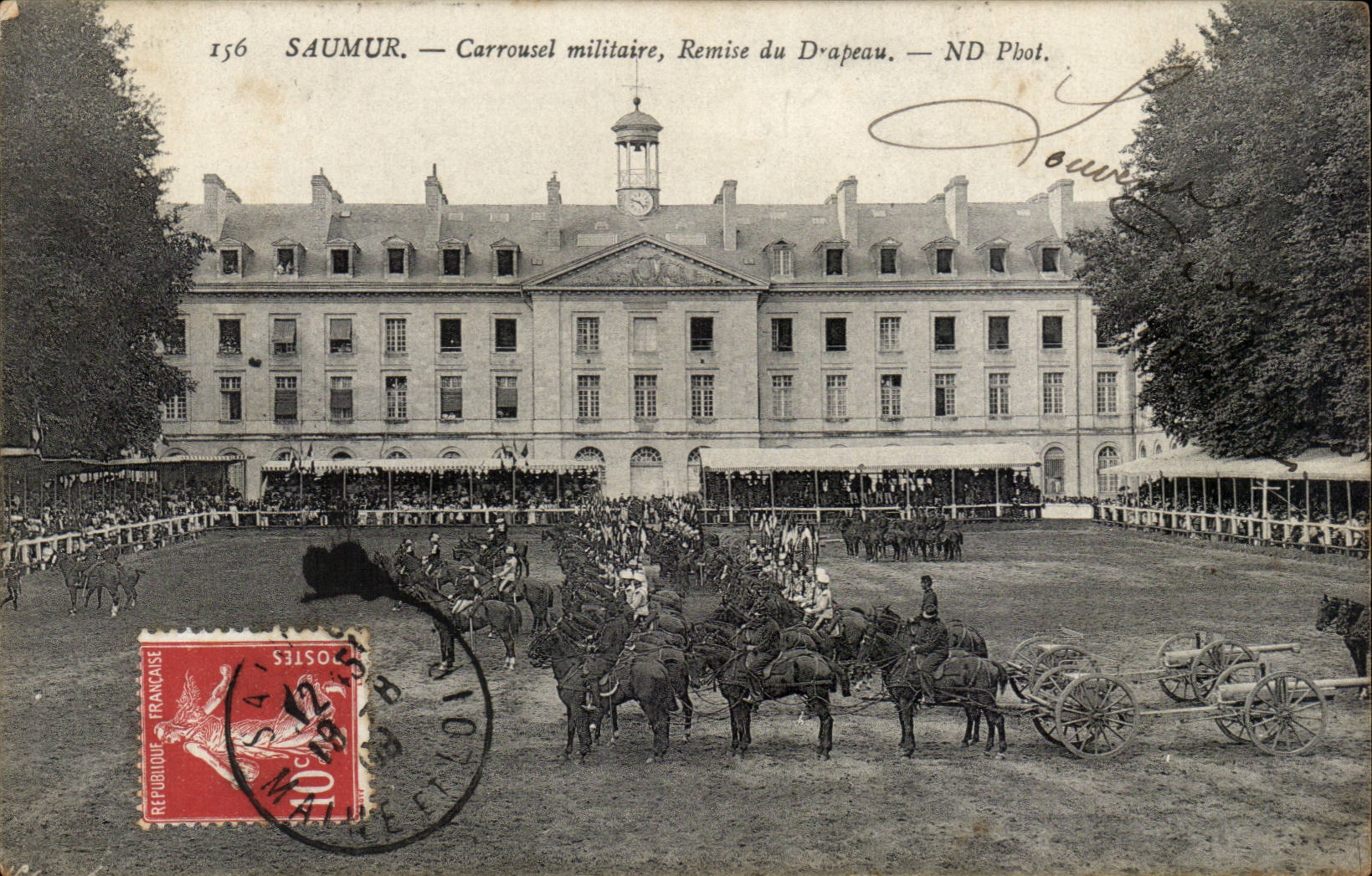 Saumur CPA CAroussel militaire Remise du drapeau (cheval hippisme)