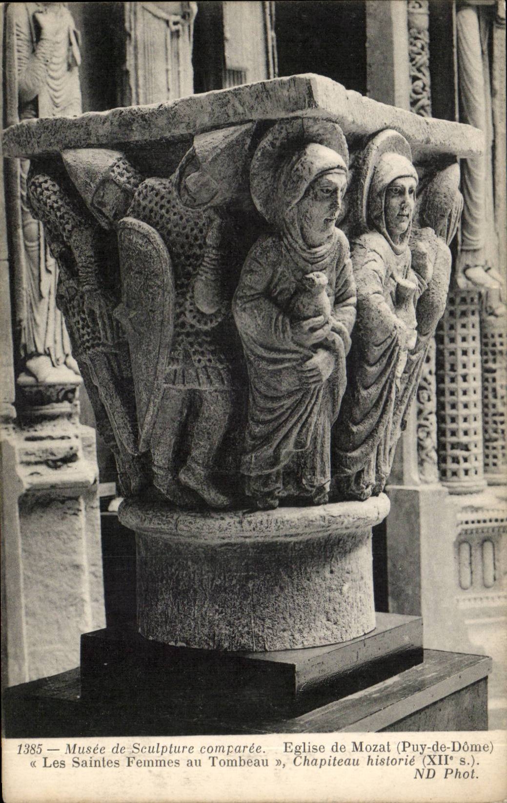 Les Saintes Femmes au Tombeau — Chapiteau historié (XIIe s.) — Musée de Sculpture comparée, Église de Mozat (Puy-de-Dôme), ND Phot.