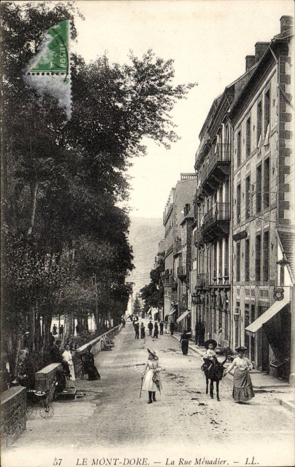 Le Mont-Dore — La Rue Ménadier — LL. n°57