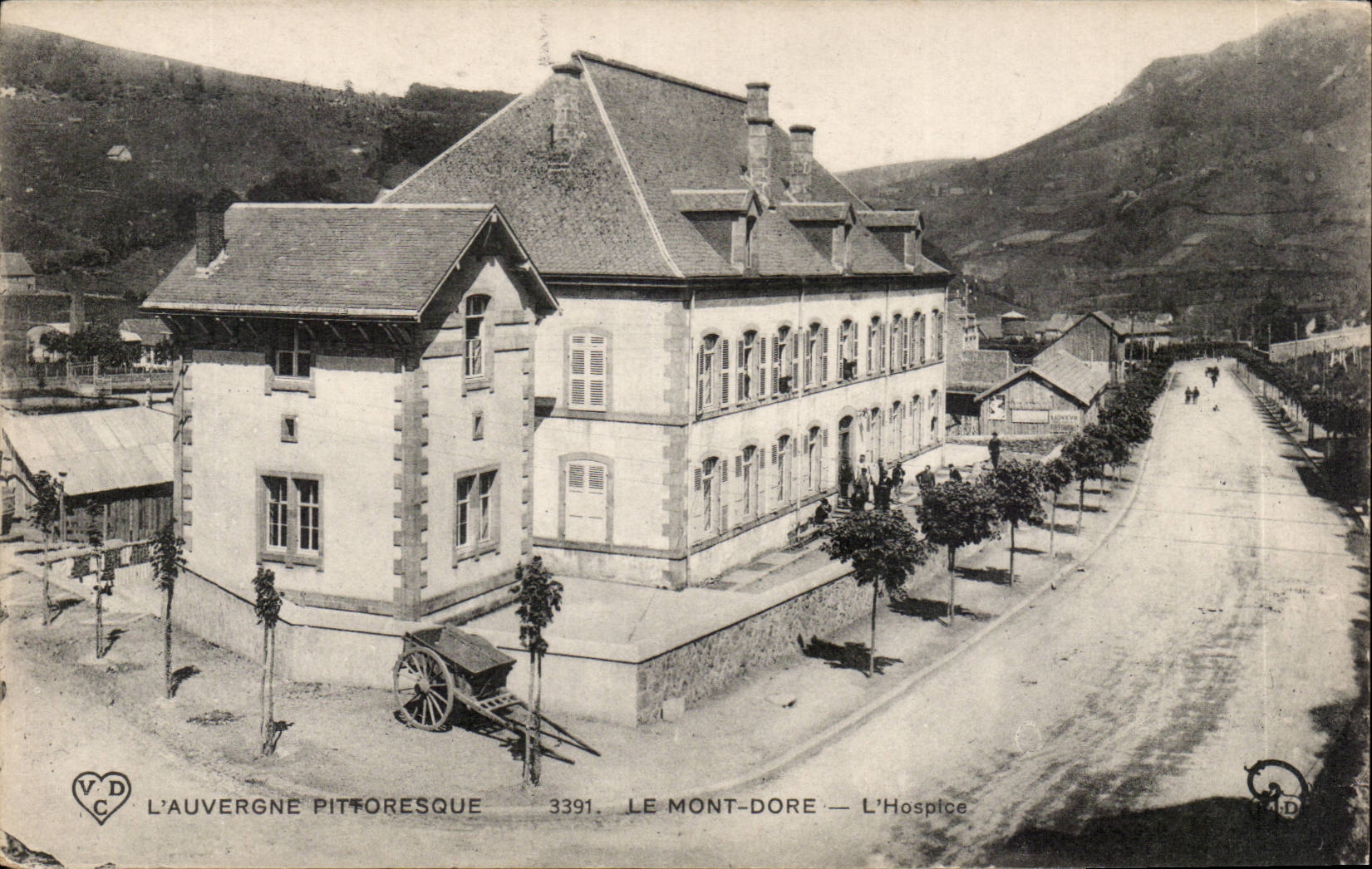 Mont Dore - L'Hospice - CPA 